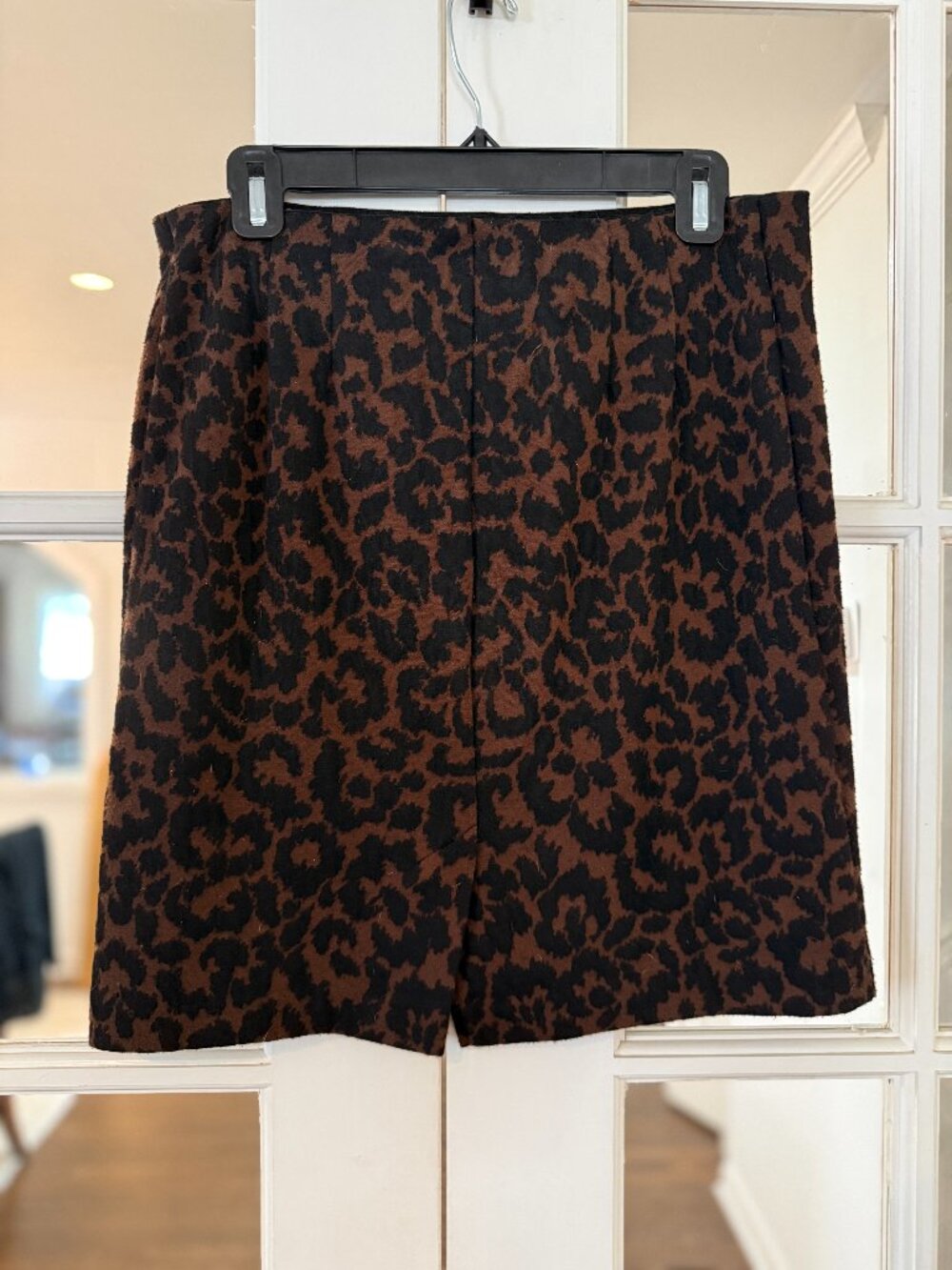 Ellen Tracy leopard skirt S